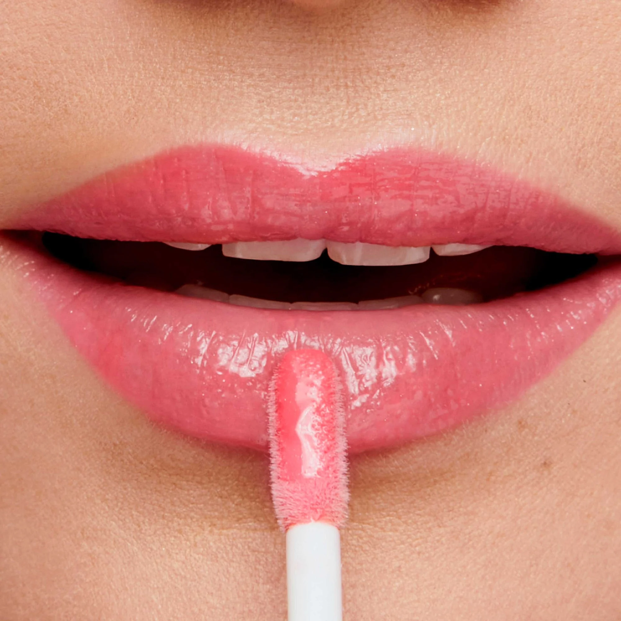 HydroPure™ Hyaluronic Lip Gloss - Image 7